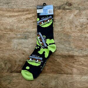 5/$20 NEW Adult Oscar the Grouch Socks